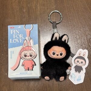 THE MONSTERS Pin for Love Series-Vinyl Plush Pendant Confirmed Blind Box “R”